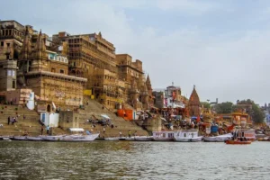Ganga-Aarti-ceremony-Varanasi India